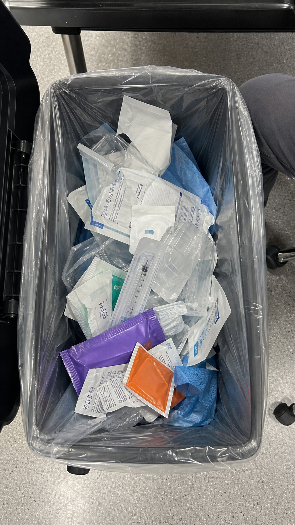 Recoverable medical supply item waste sorted for recovery